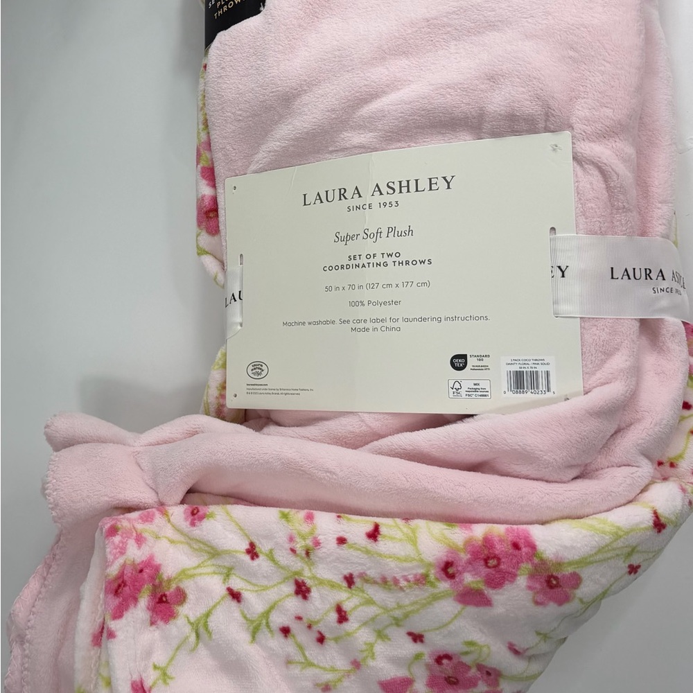 Laura Ashley Set of TWO Pink Plush Coordinating Throws ~ NWT ~ COQUETTE - Picture 5 of 8